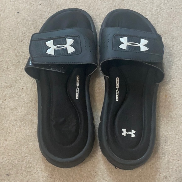 under armour slides - Picture 1 of 3